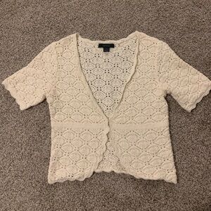 Express Cream Cropped Fitted Blouse